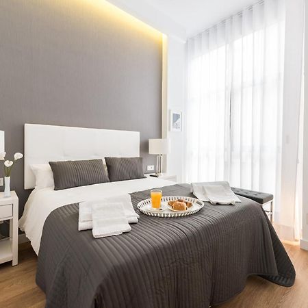 Malasana Plaza Apartment มาดริด ภายนอก รูปภาพ