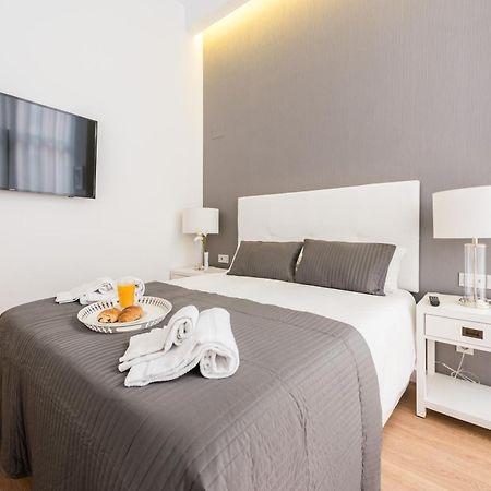 Malasana Plaza Apartment มาดริด ภายนอก รูปภาพ