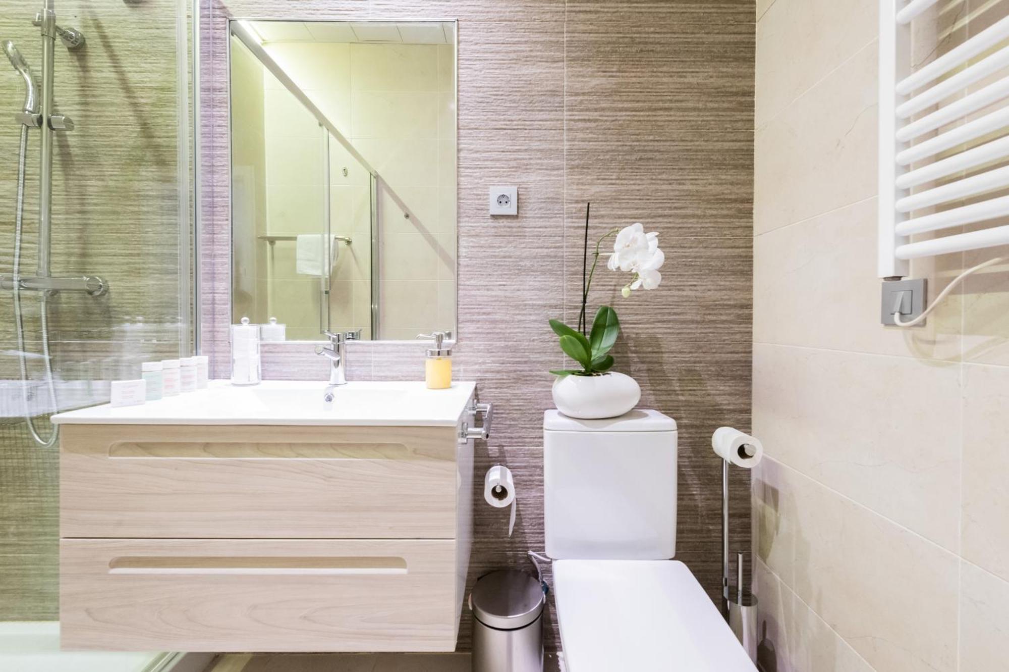 Malasana Plaza Apartment มาดริด ภายนอก รูปภาพ