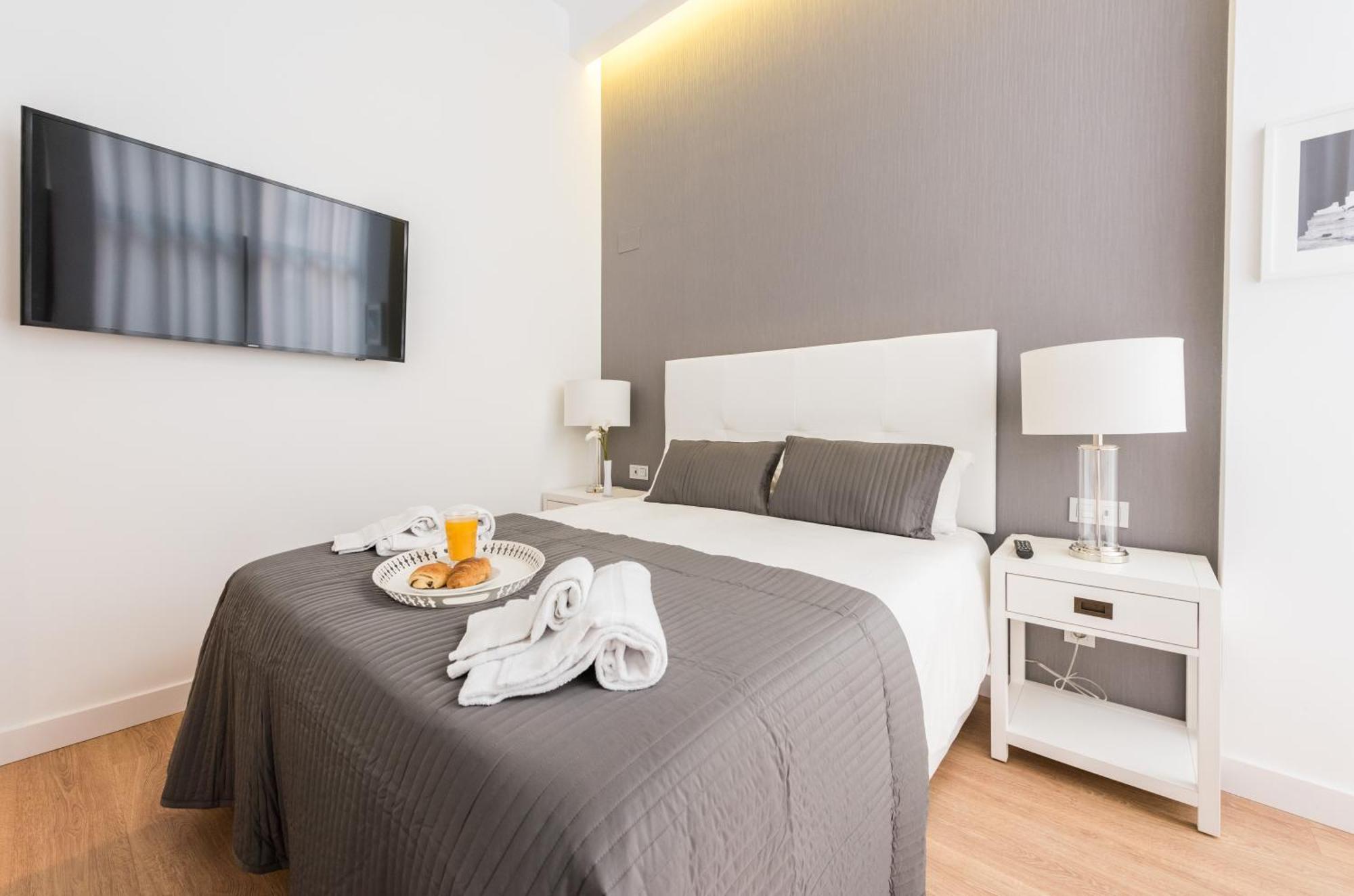 Malasana Plaza Apartment มาดริด ภายนอก รูปภาพ
