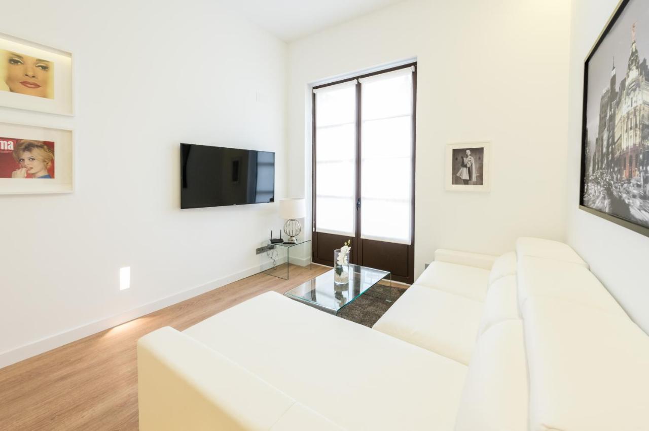 Malasana Plaza Apartment มาดริด ภายนอก รูปภาพ